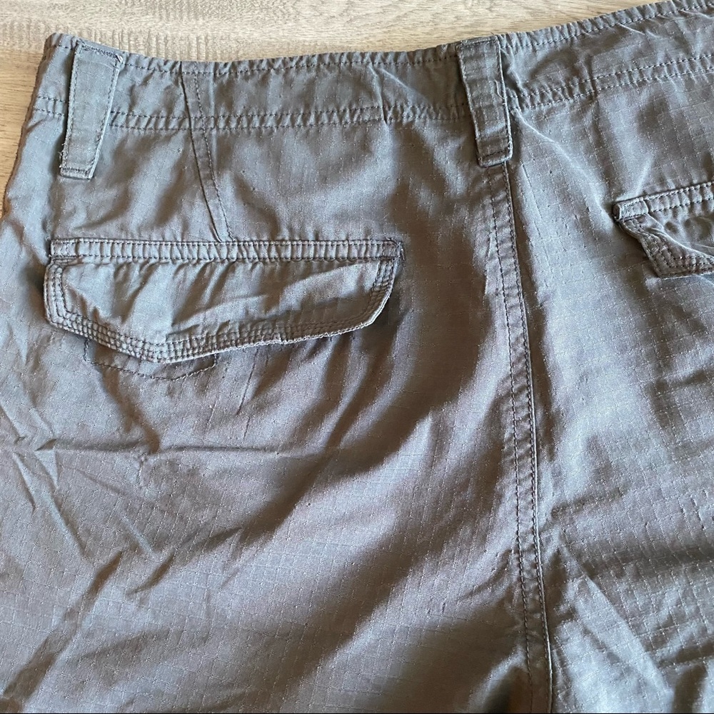 Men’s Quiksilver Shorts - Picture 4 of 13